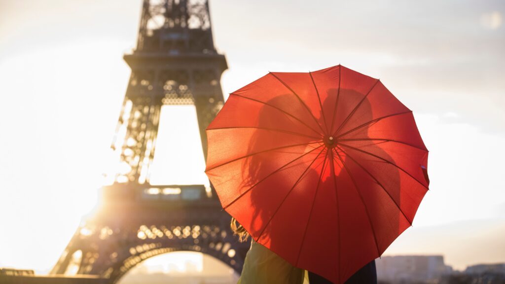 Visiter-Paris-en-2-jours-Tour-eiffel-amoureux-