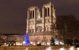 Séjourner au cœur de Paris pour la réouverture de Notre-Dame : découvrez l’Hôtel Trianon Rive Gauche, votre havre de confort et d’élégance